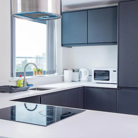 Old Trafford 3Br Penthouse! Free Street Parking & Long Stays Accepted! Manchester Exterior foto